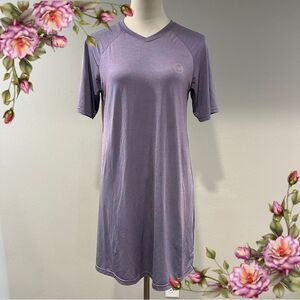 Veil Purple shimmering V-Neck Short Sleeve mini‎ sporty  Dress size extra small